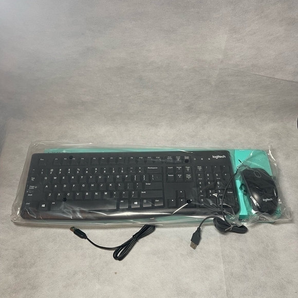 New Logitech MK120 Keyboard And Mouse Combo Gaming Keyboard And Mouse Set Black - Picture 2 of 3